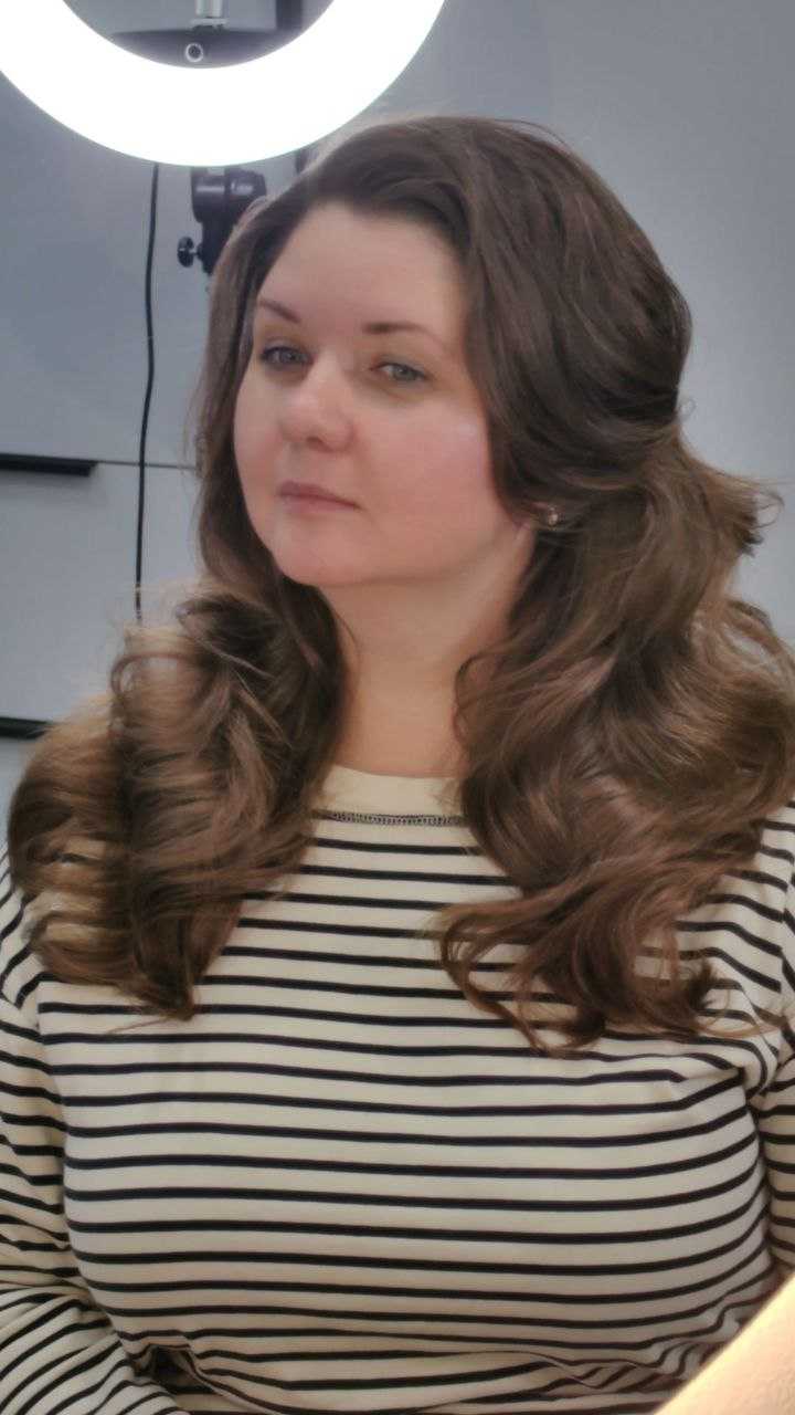 Объёмная укладка на длинных волосах